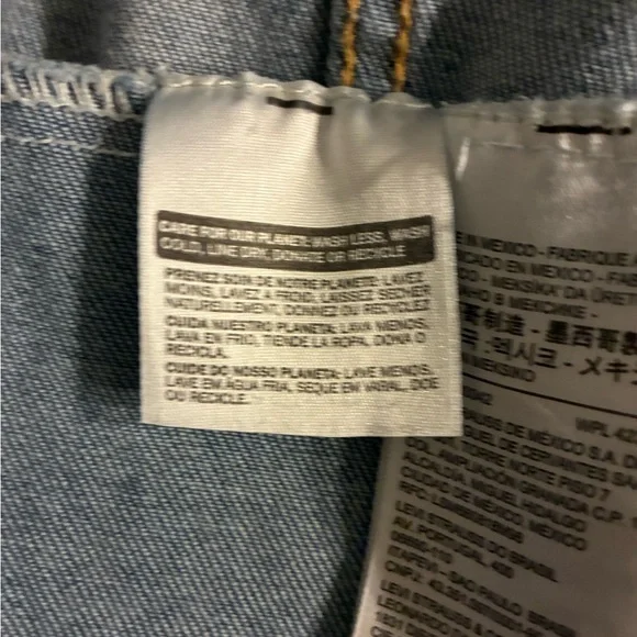 Men Levi’s relaxed trucker vintage style Light Blue Denim Jacket XL - Picture 8 of 10